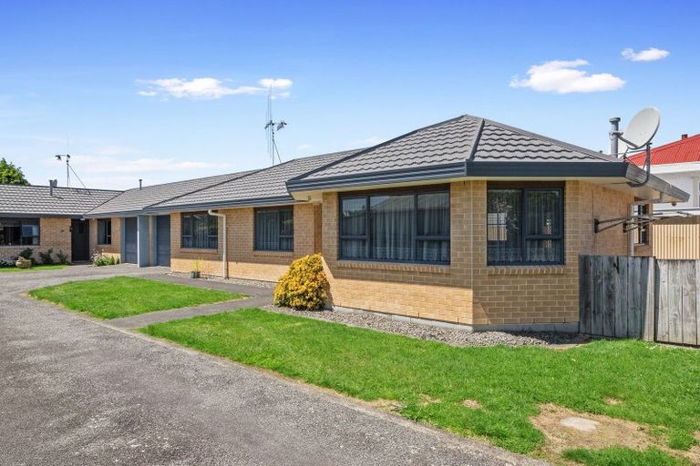 Photo of property in 52a Queen Street West, Levin, 5510