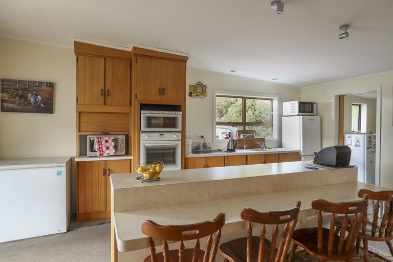 Photo of property in 727 Valley Road, Raukawa, Hastings, 4174