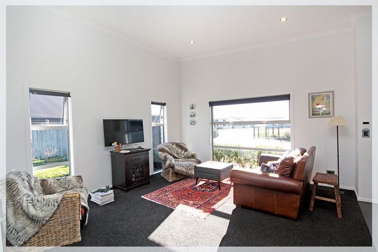 Photo of property in 28 Andrews Street, Foxton Beach, Foxton, 4815