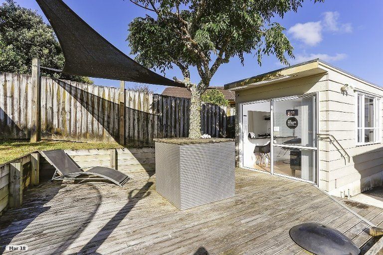 Photo of property in 6 Clearview Heights, Ranui, Auckland, 0612