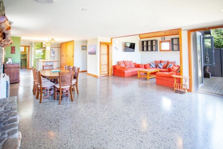 Photo of property in 13 Rodney Avenue, Te Horo Beach, Otaki, 5581
