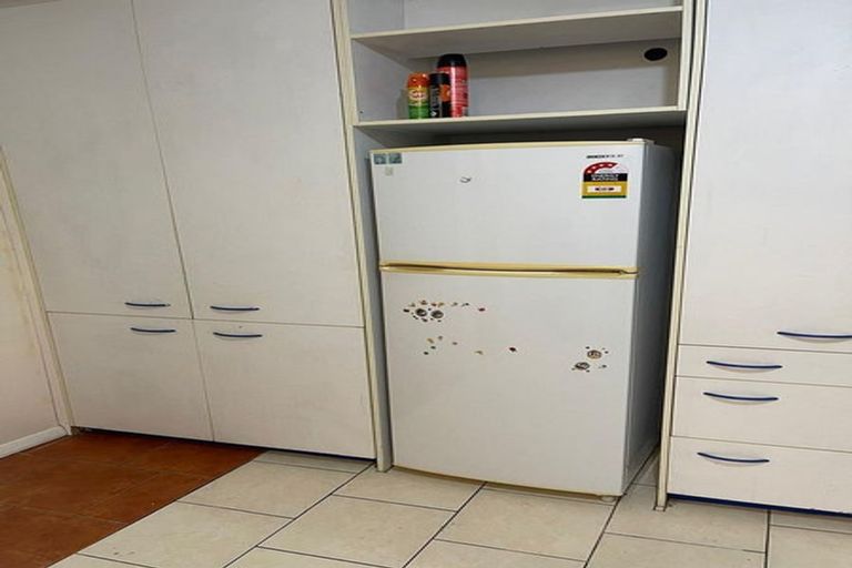 Photo of property in 37 Fraser Avenue, Johnsonville, Wellington, 6037