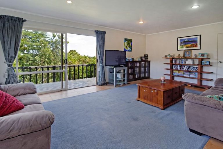 Photo of property in 123 Wirihana Road, Titirangi, Auckland, 0604