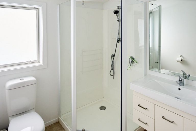 Photo of property in 9 Duncan Street, Tawa, Wellington, 5028