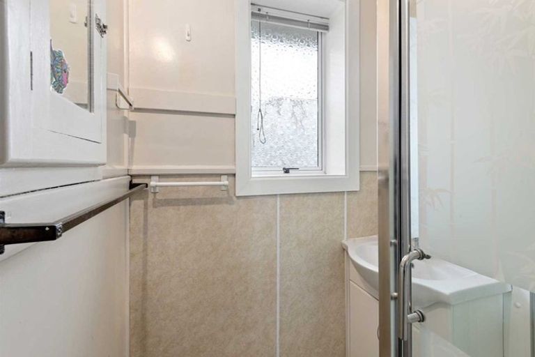 Photo of property in 20 Tiora Place, Upper Riccarton, Christchurch, 8041