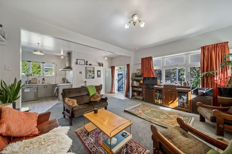 Photo of property in 108 Retreat Road, Avonside, Christchurch, 8061