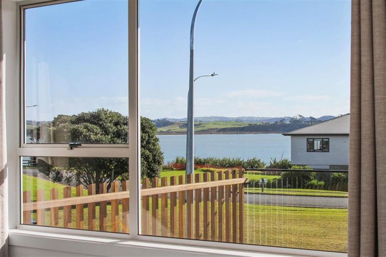 Photo of property in 172 Torkar Road, Clarks Beach, 2122