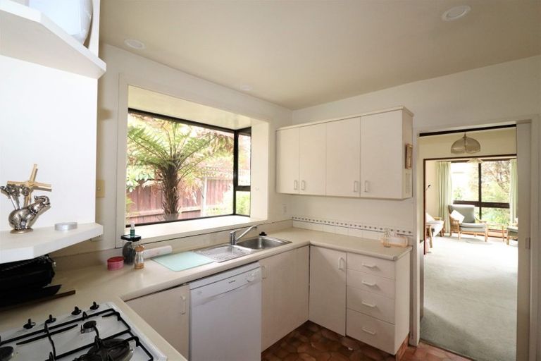 Photo of property in 7 Karnak Crescent, Russley, Christchurch, 8042