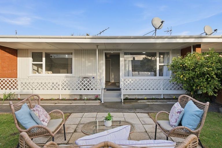 Photo of property in 3/7a Curletts Road, Sockburn, Christchurch, 8042