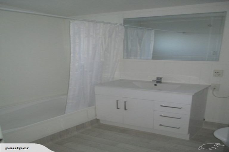 Photo of property in 13 Vallance Street, Kilbirnie, Wellington, 6022