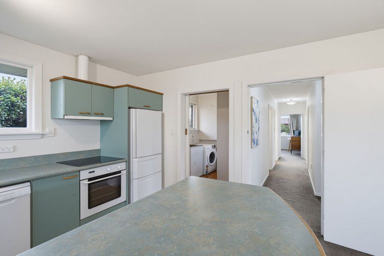 Photo of property in 16 Colesbury Street, Bishopdale, Christchurch, 8053