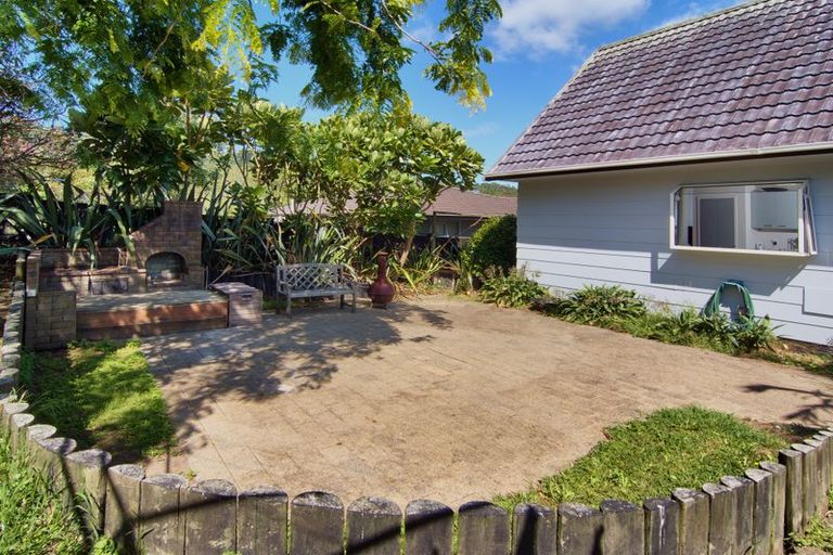 Photo of property in 123 Wirihana Road, Titirangi, Auckland, 0604