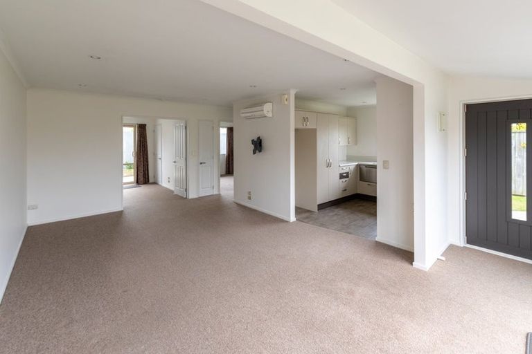 Photo of property in 3 Reeves Road, Rangiora, 7400