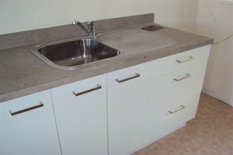 Photo of property in 382 West Coast Road, Glen Eden, Auckland, 0602