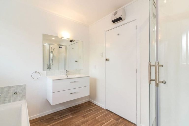 Photo of property in 345 Eastern Terrace, Sydenham, Christchurch, 8023