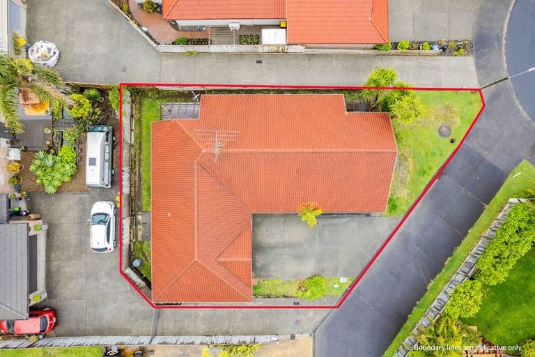 Photo of property in 1/40 Esther Place, Red Beach, 0932