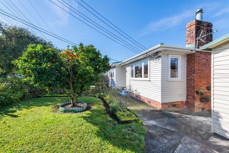 Photo of property in 1/29 James Laurie Street, Henderson, Auckland, 0612