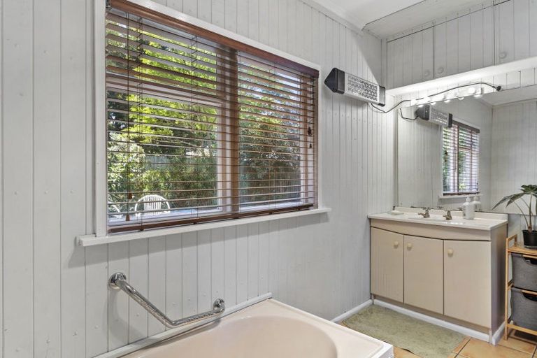 Photo of property in 51 Kings Avenue, Waikuku Beach, 7402