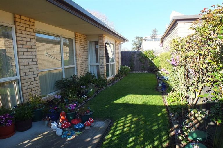 Photo of property in 13/13 Sylvan Street, Hillmorton, Christchurch, 8024
