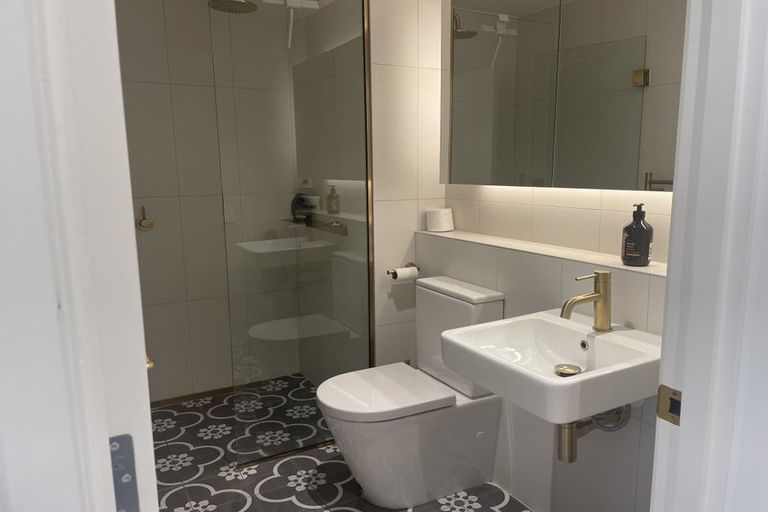 Photo of property in Sunset West, 206/251 Victoria Street, Wellington, 6011