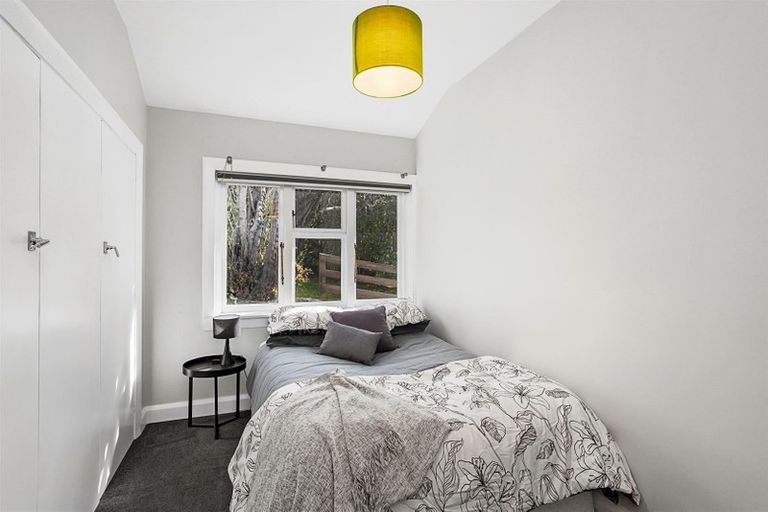 Photo of property in 2a Merlewood Avenue, Cashmere, Christchurch, 8022