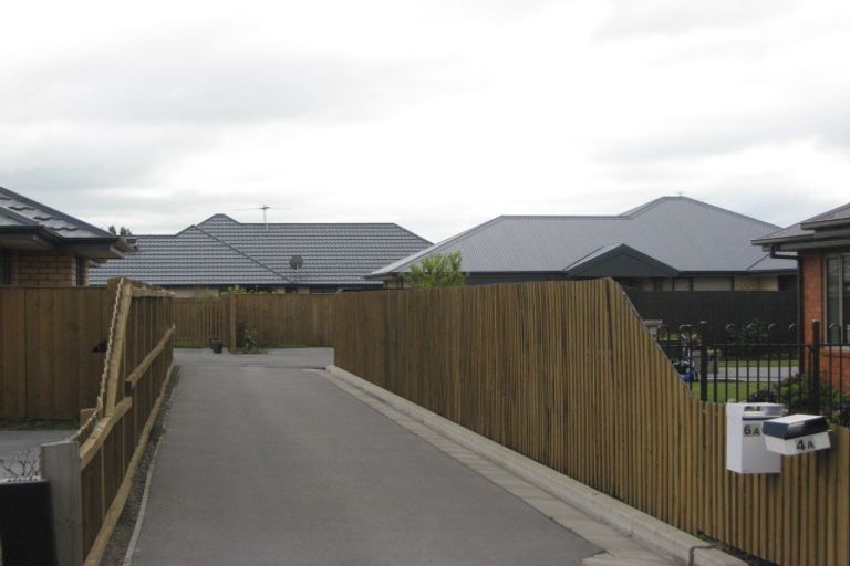 Photo of property in 6 Sheraton Place, Redwood, Christchurch, 8051