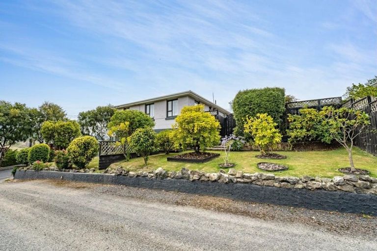 Photo of property in 16 Tomkins Street, Green Island, Dunedin, 9018