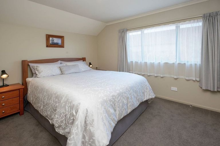 Photo of property in 1/27 Kellaway Drive, East Tamaki, Auckland, 2013