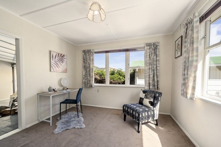 Photo of property in 49 Menin Road, Raumati South, Paraparaumu, 5032