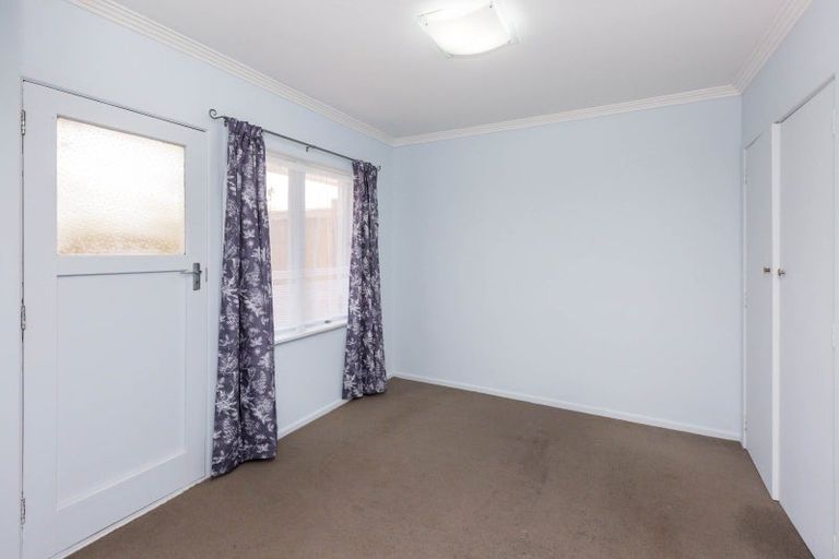 Photo of property in 2/4 Granville Street, Silverstream, Upper Hutt, 5019