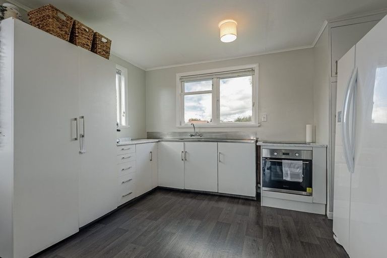 Photo of property in 27 Ferguson Street, Awapuni, Palmerston North, 4412