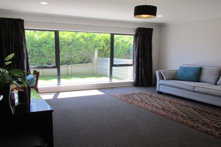 Photo of property in 20 Tasman Close, Aotea, Porirua, 5024
