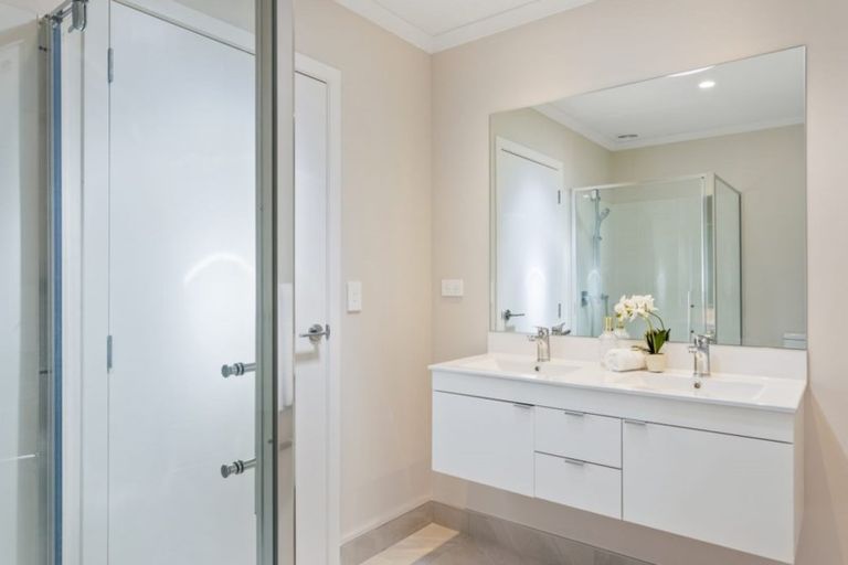 Photo of property in 61 Mapou Road, Hobsonville, Auckland, 0616