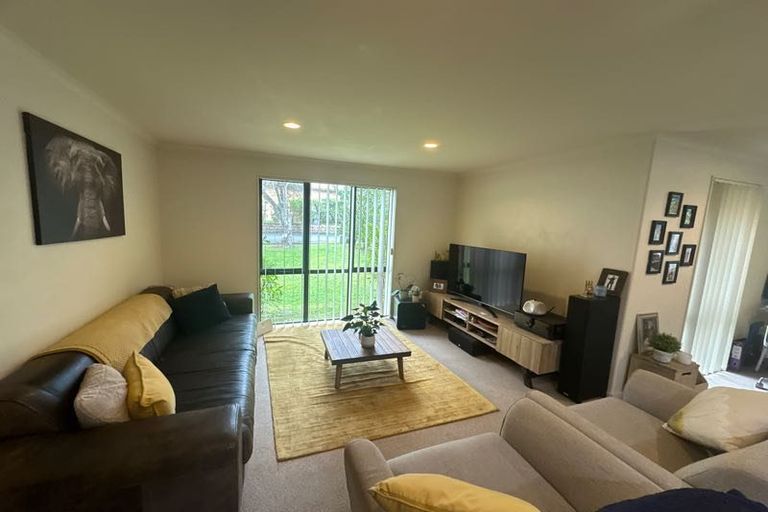 Photo of property in 30 Lomas Way, Albany, Auckland, 0632