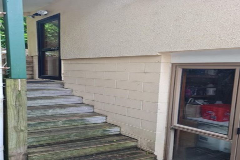 Photo of property in 10 Dorrit Lane, Howick, Auckland, 2014