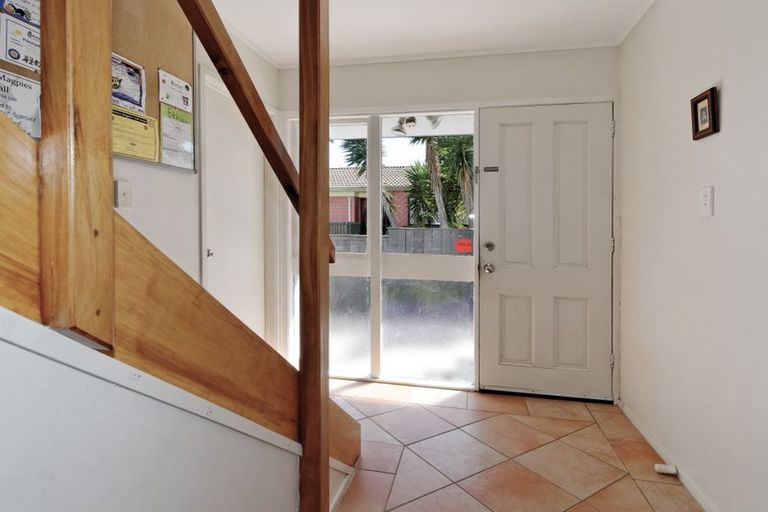 Photo of property in 123 Wirihana Road, Titirangi, Auckland, 0604