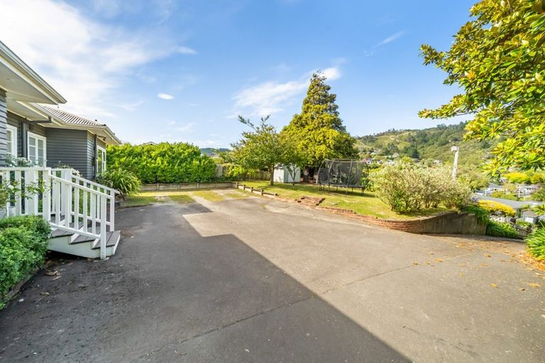 Photo of property in 25 Field Street, Silverstream, Upper Hutt, 5019