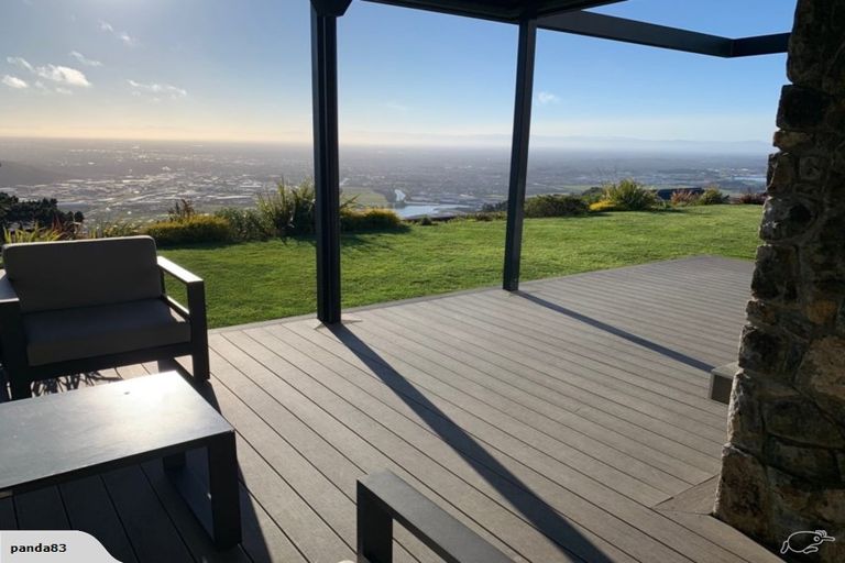 Photo of property in 21 Parkridge Place, Mount Pleasant, Christchurch, 8081