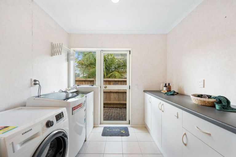 Photo of property in 25 Santa Ana Drive, Dannemora, Auckland, 2016