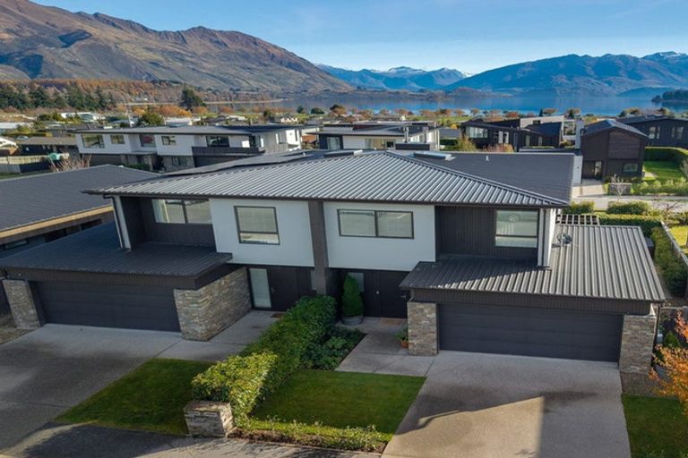Photo of property in 53 Tenby Street, Wanaka, 9305