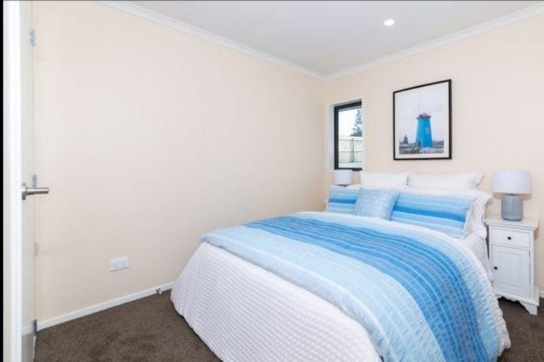 Photo of property in 22a Kamara Road, Glen Eden, Auckland, 0602