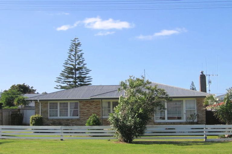 Photo of property in 10 Kaniere Street, Mount Maunganui, 3116