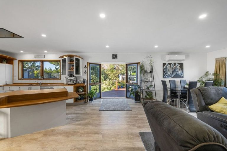 Photo of property in 20 Patterson Road, Hurworth, New Plymouth, 4371