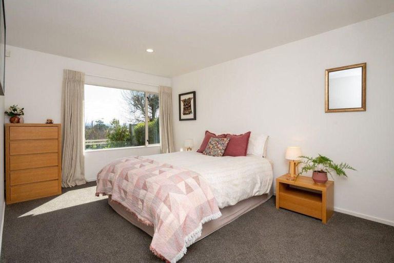 Photo of property in 15 Iona Road, Havelock North, 4130