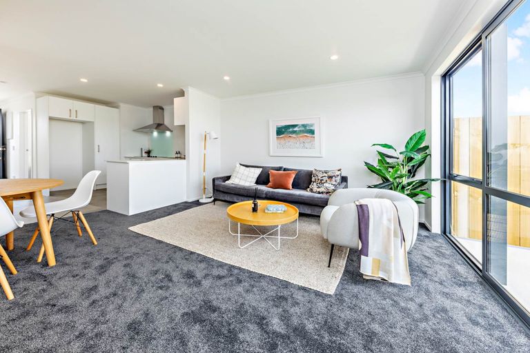 Photo of property in 11 Saddleback Crescent, Papakura, 2110