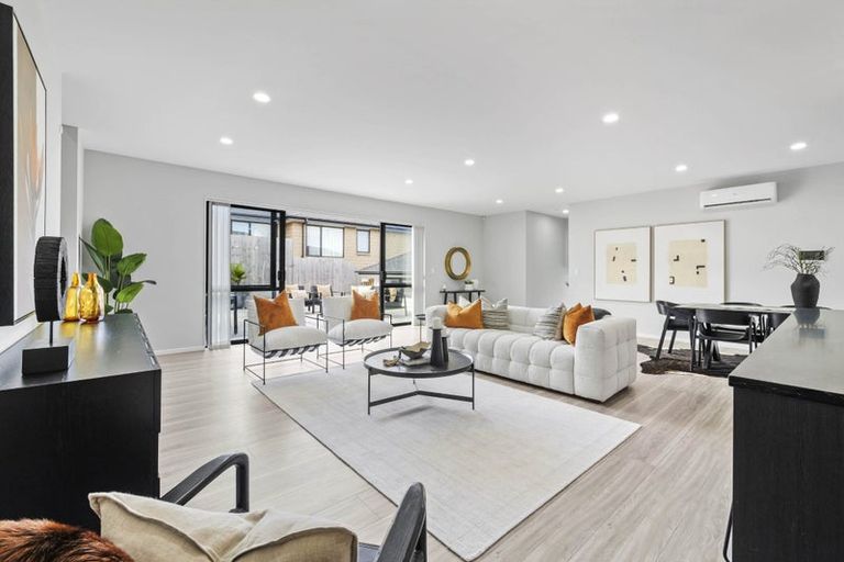 Photo of property in 27 Surf View Crescent, Red Beach, 0932