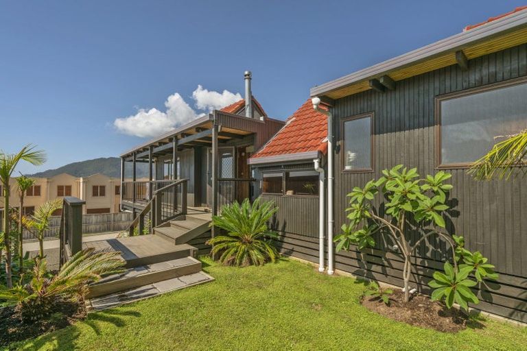 Photo of property in 8 Grey Avenue, Tairua, 3508