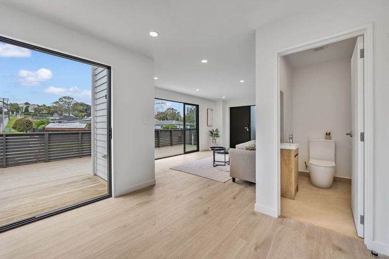 Photo of property in 20a Seine Road, Forrest Hill, Auckland, 0620