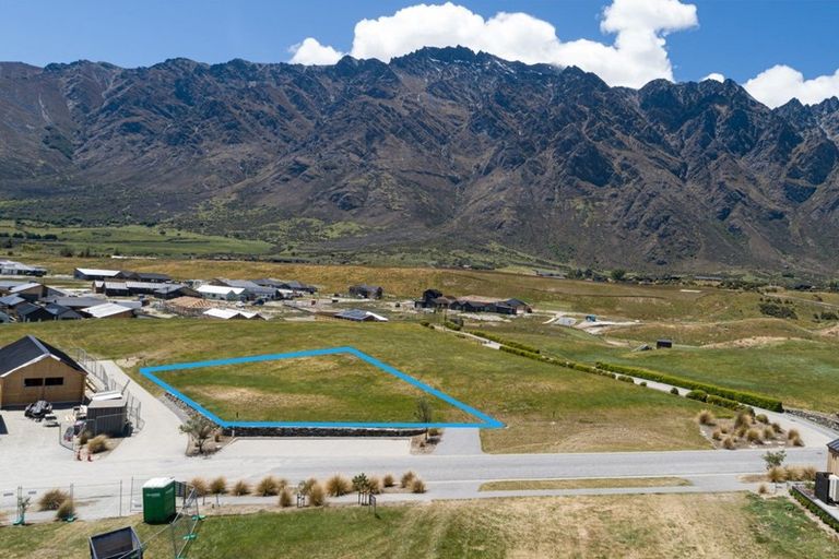 Photo of property in 46 Cunninghams Drive, Jacks Point, Queenstown, 9371