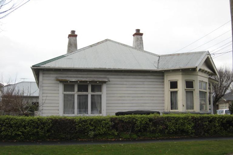Photo of property in 46 Kirkcaldy Street, South Dunedin, Dunedin, 9012